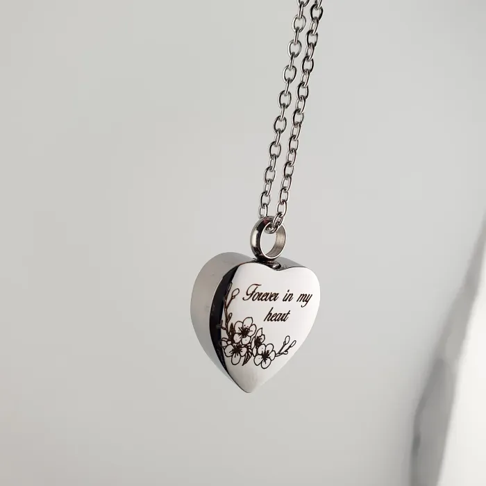 RVS Ashanger – Hart met Kersenbloesem Gravure en Tekst "Forever in my heart" - Gedenksieraad - view 4