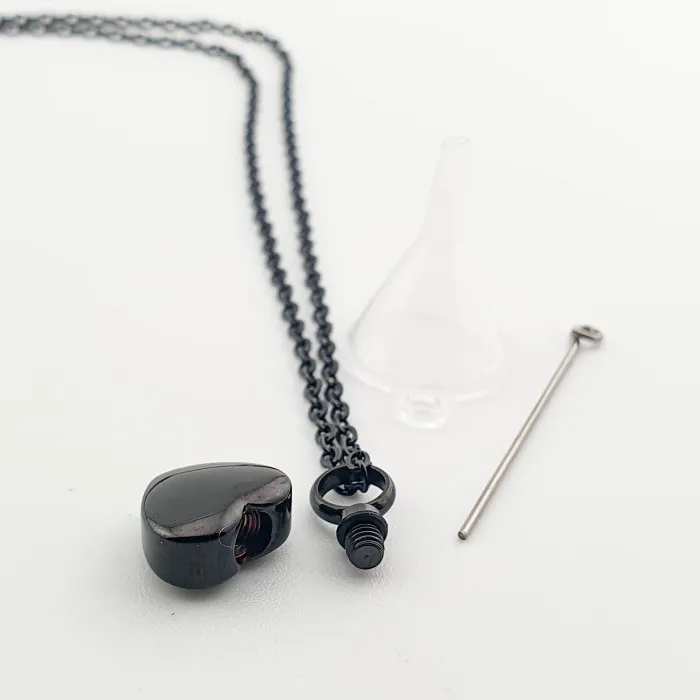 Ashanger met ketting - Hartje - Zwart - RVS - Gedenksieraad - view 3