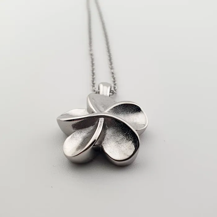 Gedenksieraad 'Klaverblad Ashanger - Gelukbrengend Herinneringssieraad met Vulset' - Draag uw Geliefde Dichtbij - view 2