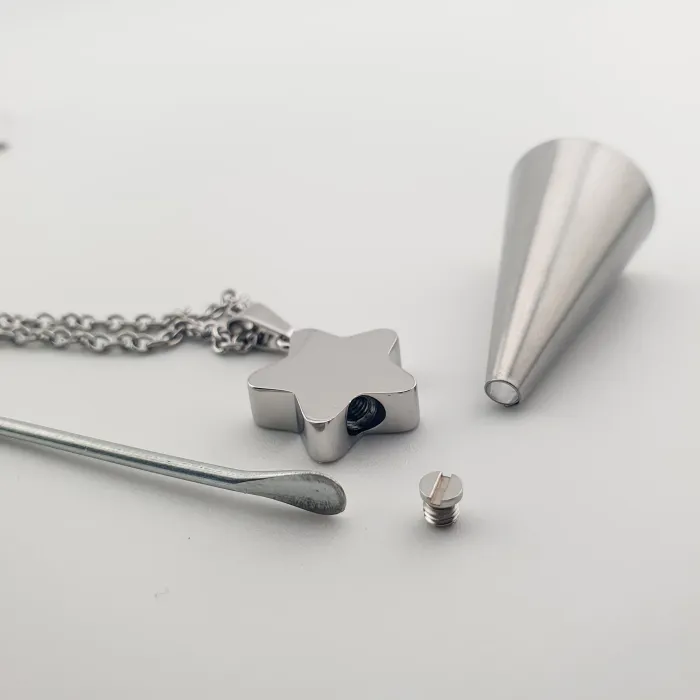 RVS Assieraad Ster – Symbolische Herinnering - Gedenksieraad - view 2