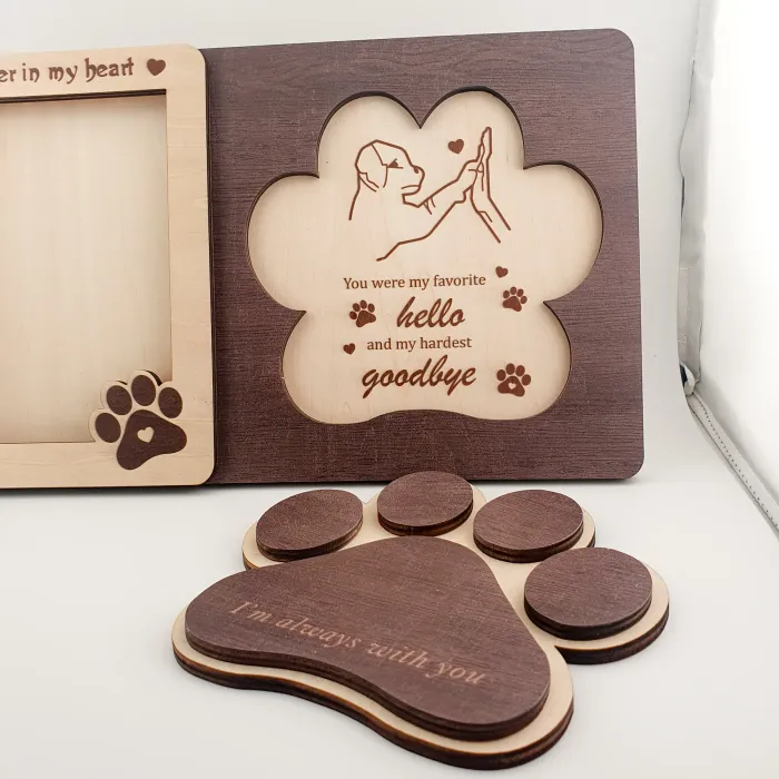 Houten Herinneringsfotolijst Huisdier – Pootafdruk Design ‘Forever in My Heart’ - Gedenksieraad - view 2