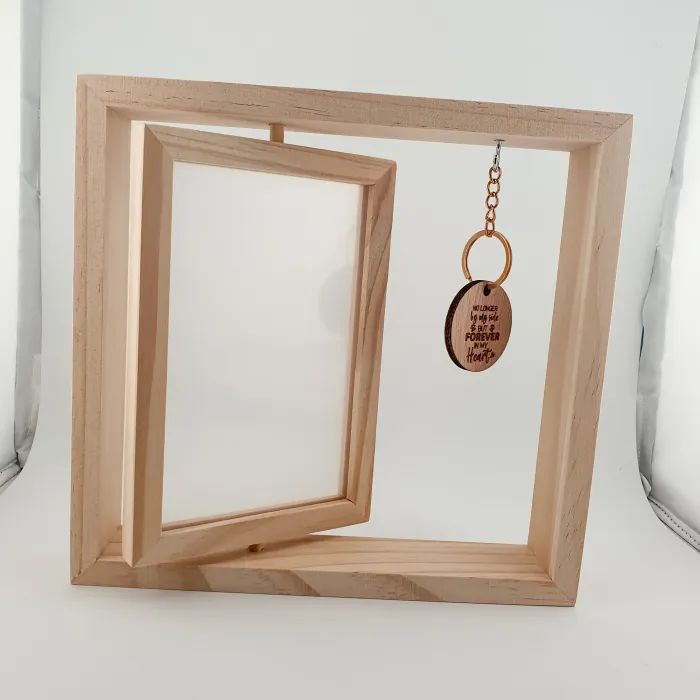 Herinneringsfotolijst Natuurlijk Hout – Rond Houten Hanger ‘Forever in My Heart’ - Gedenksieraad - view 3