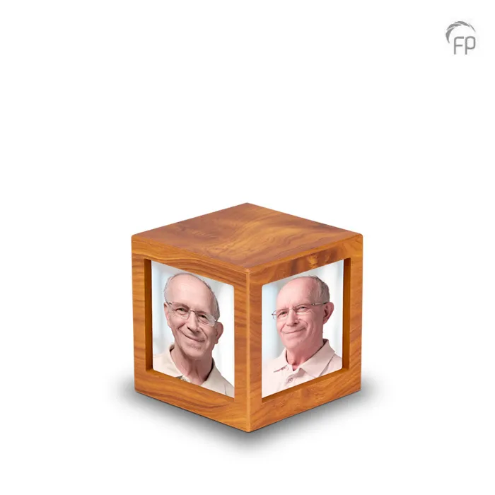 MDF urn kubus — lichtbruin met fotolijst (large) - view 1