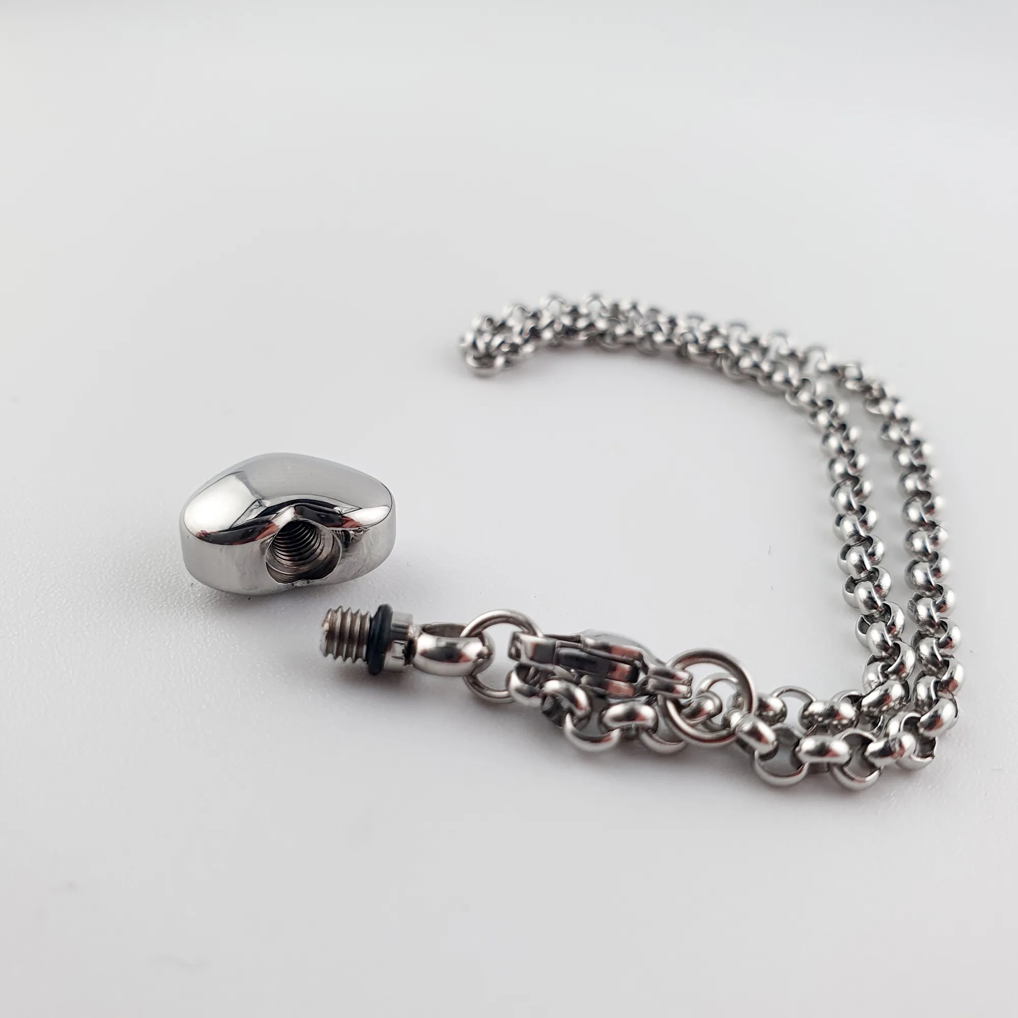Ashanger met ketting - Hartje - Zilverkleurig - RVS - Gedenksieraad - view 2