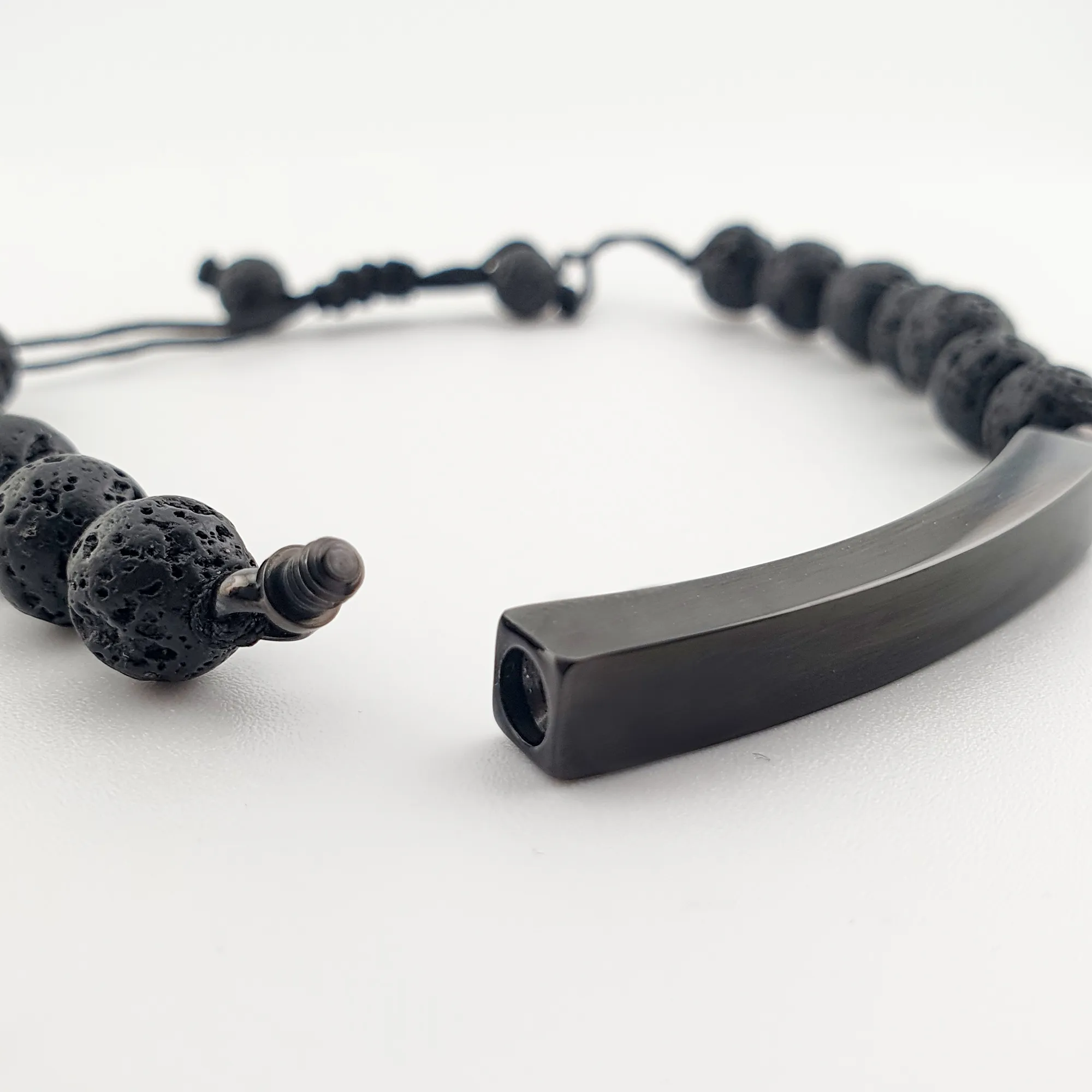 Verstelbare As Armband met Lava Kralen – Zwart - Gedenksieraad - view 2