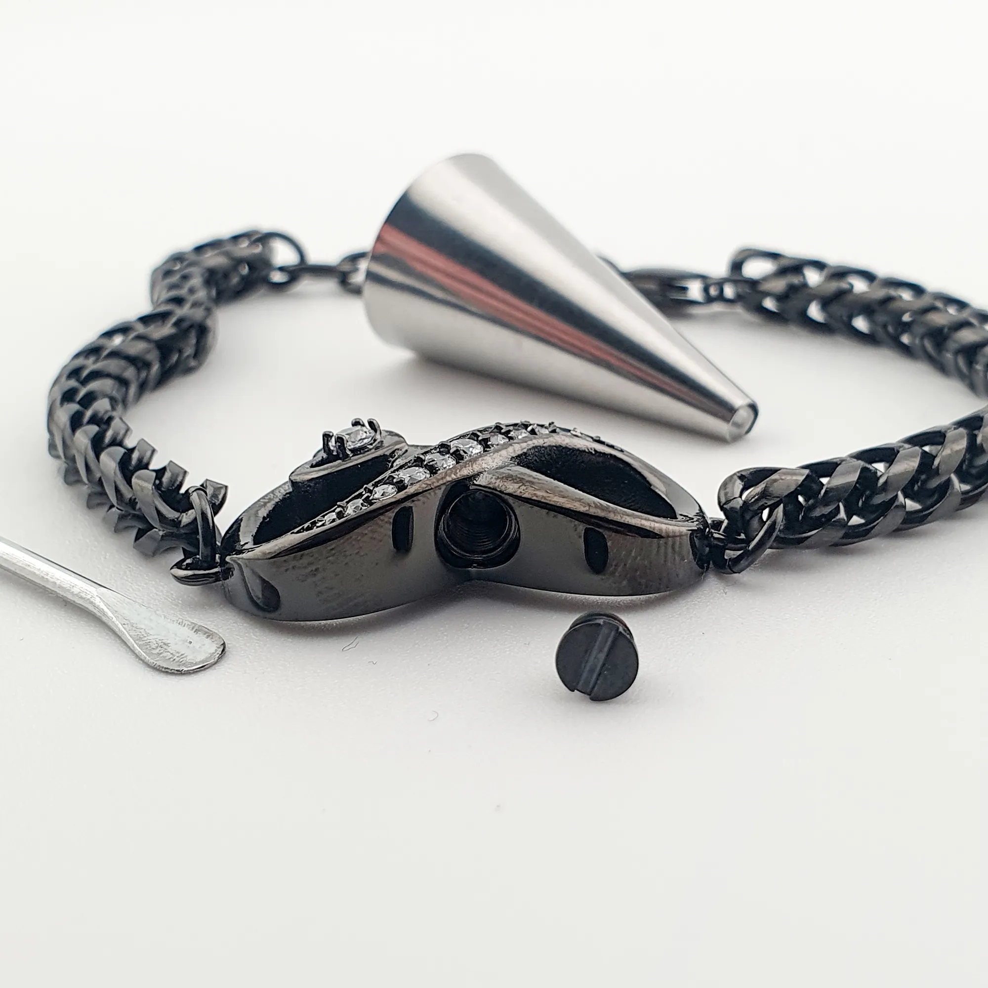 Crematie Sieraad Infinity Urn Armband Voor As | Zwart - Waardig Gedenkteken - view 5