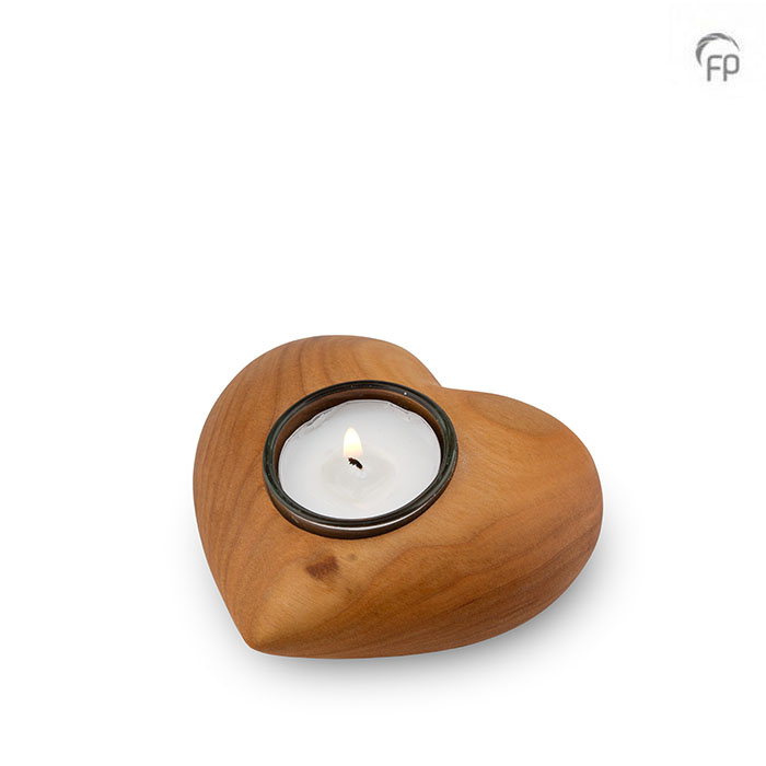 Houten keepsake hart met waxinelichtje — kersenhout (kaars + as) - view 1